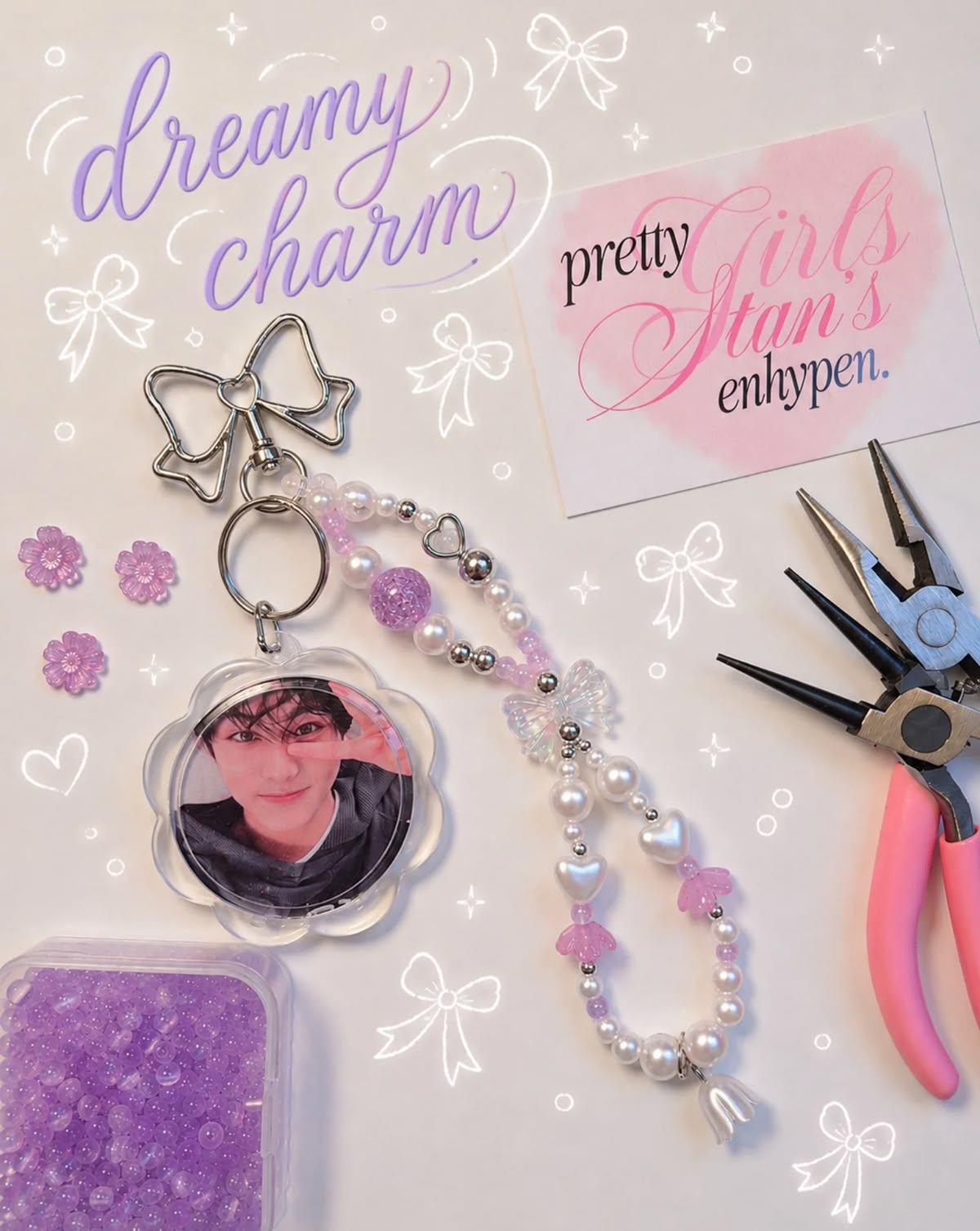 Dreamy Pearl & Bow Charm — Gantungan Tas Buatan Tangan (Karya Penggemar)
